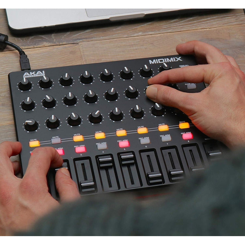 Akai Midimix Portable Usb Mix  Negro