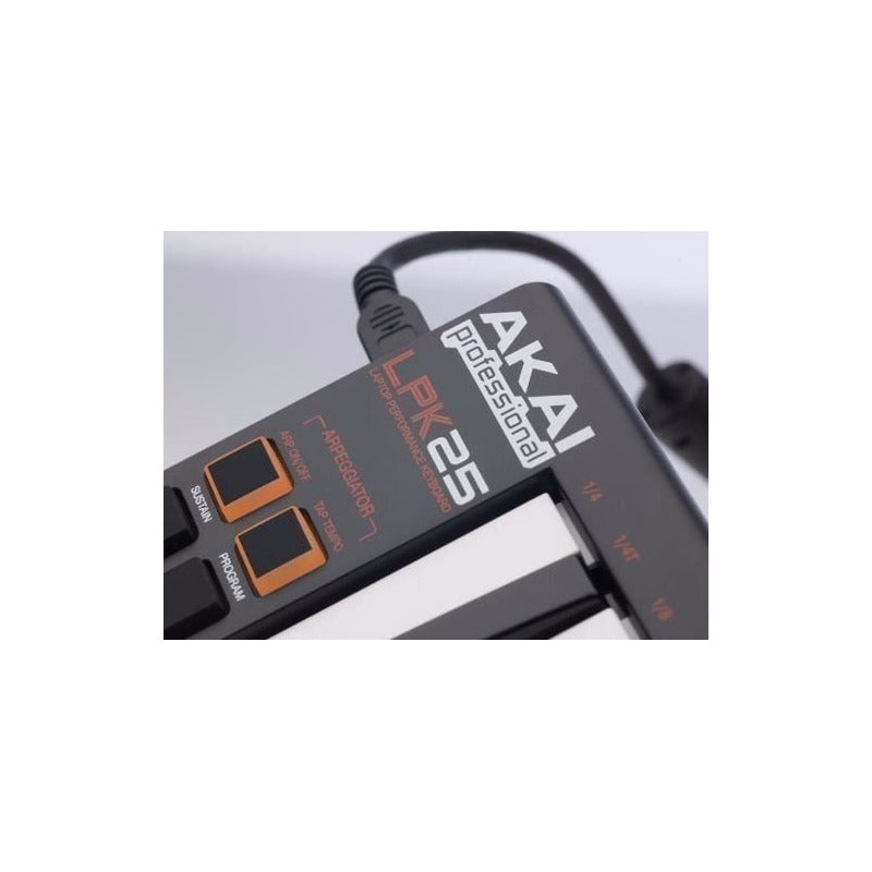 Akai Lpk25 Controlador Midi Pequeño De 25 Teclas  Negro