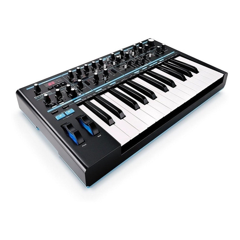 Novation Bass Station 2 Mono Sintetizador Análogo