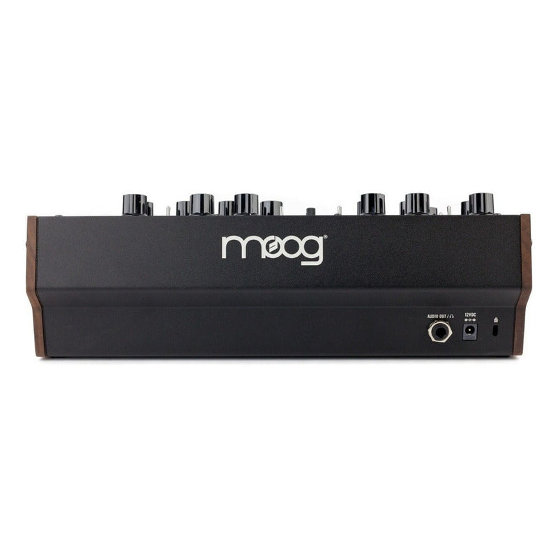 Moog Dfam Sintetizador Analogo De Percusion Semi Modular