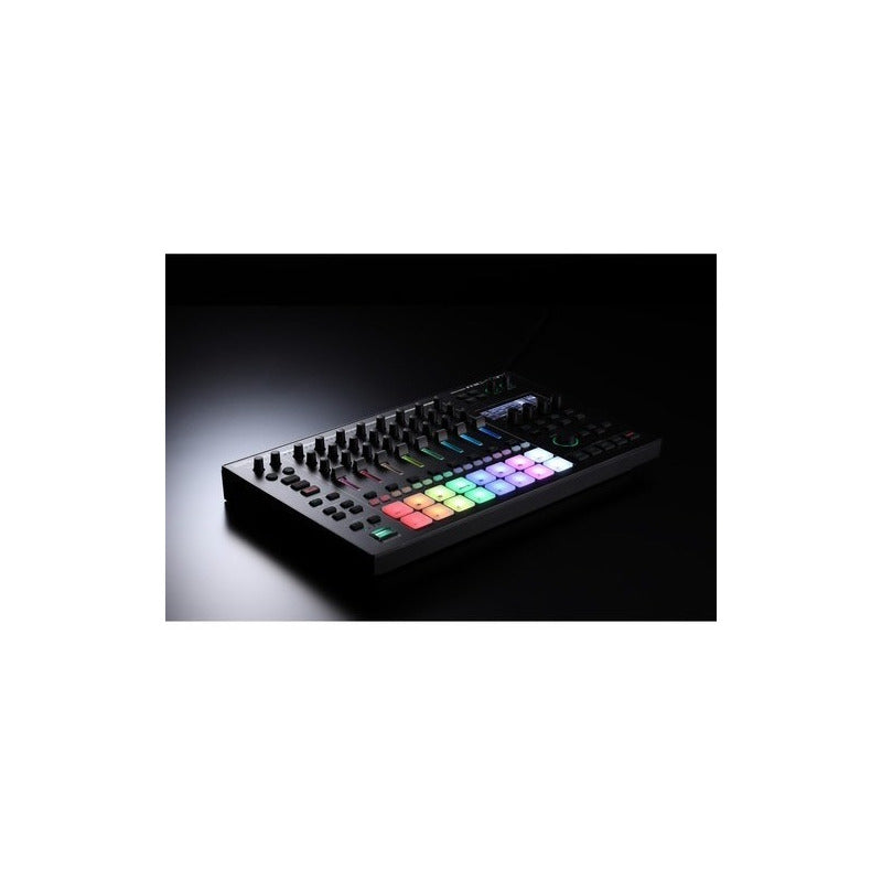 Roland Mc-707 Secuenciador Sampler Groovebox 8 Canales Negro