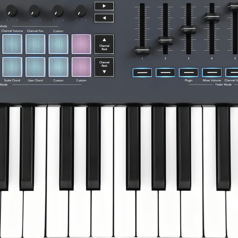 Novation Flkey 61 Teclado Midi Controlador Usb Negro