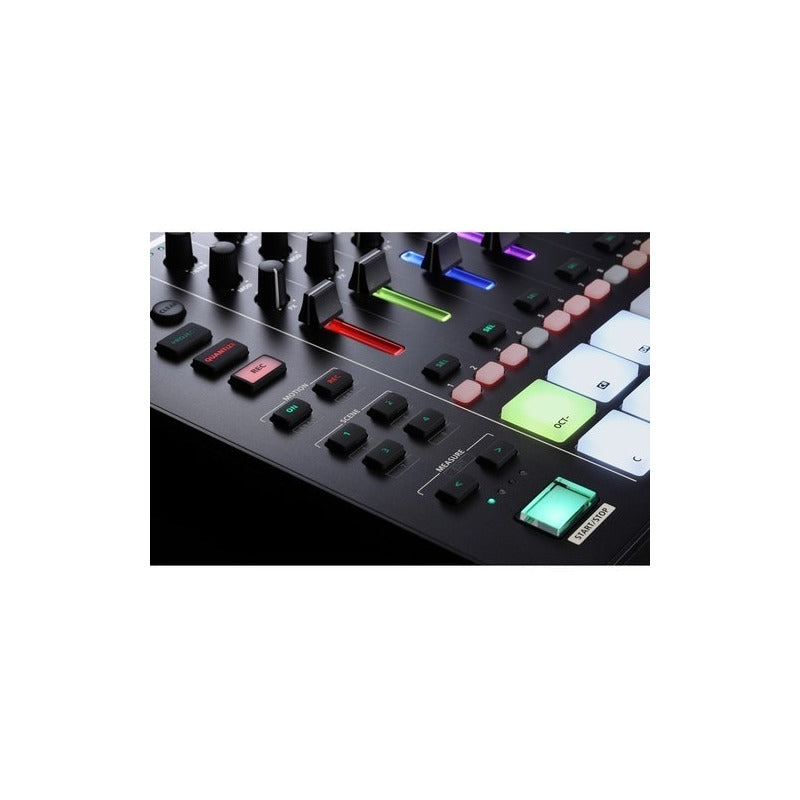 Roland Mc-707 Secuenciador Sampler Groovebox 8 Canales Negro